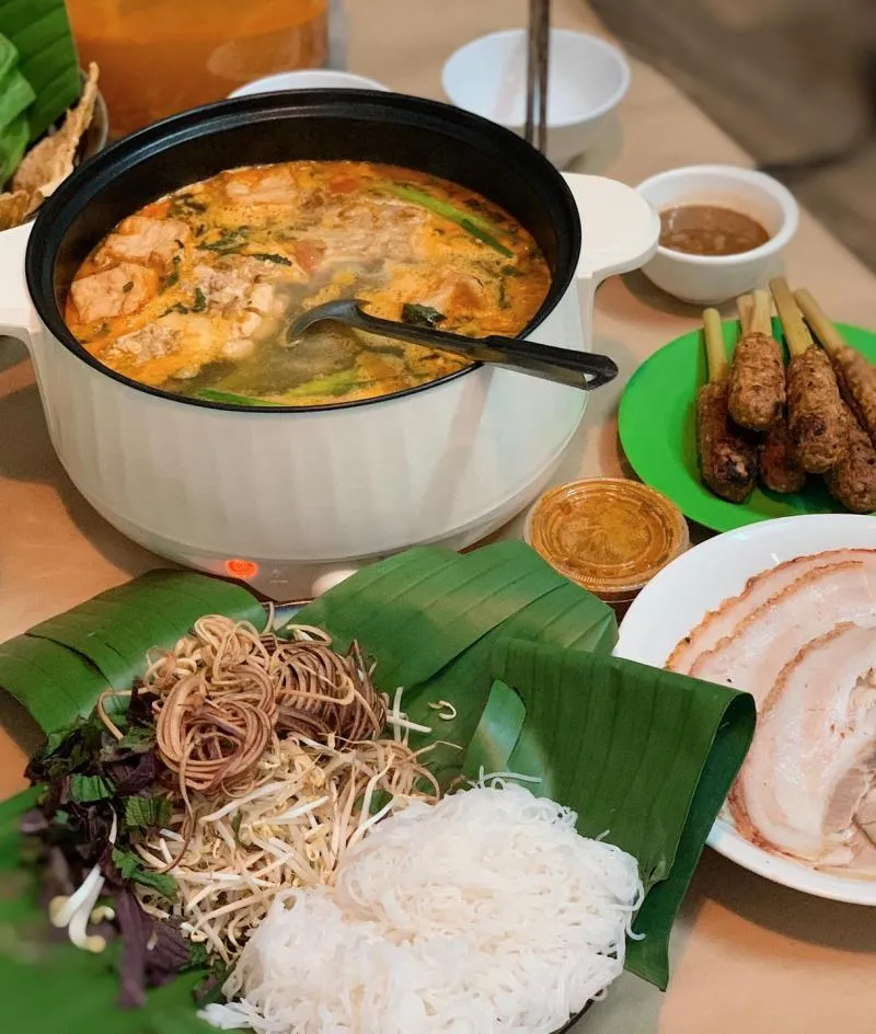 Top 10 Địa chỉ ăn lẩu bò riêu cua ngon nhất Hà Nội