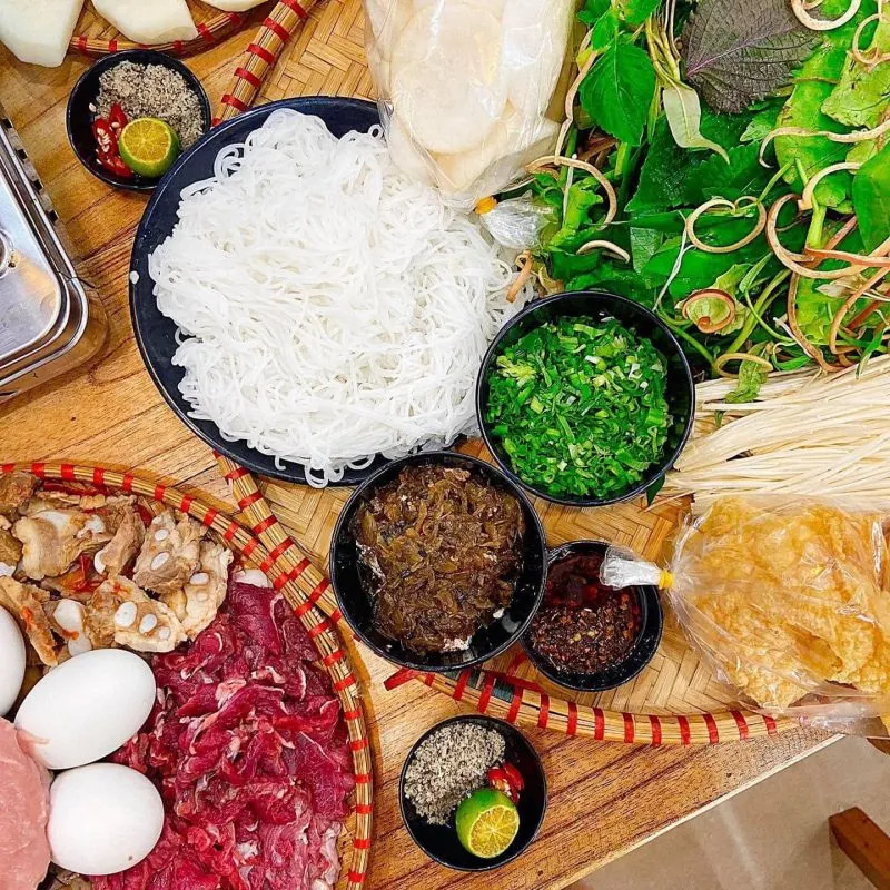 Top 10 Địa chỉ ăn lẩu bò riêu cua ngon nhất Hà Nội