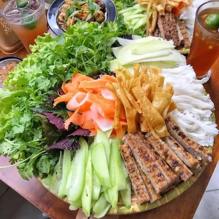 Top 10 Địa chỉ ăn vặt ngon khu vực quận Cầu Giấy, Hà Nội