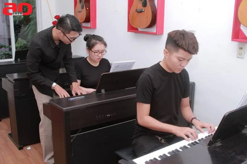 Top 10 Địa chỉ dạy đàn piano uy tín nhất Hà Nội