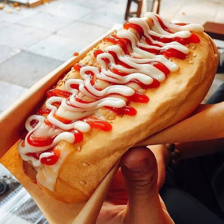 Top 11 Địa chỉ ăn hotdog ngon nhất Hà Nội