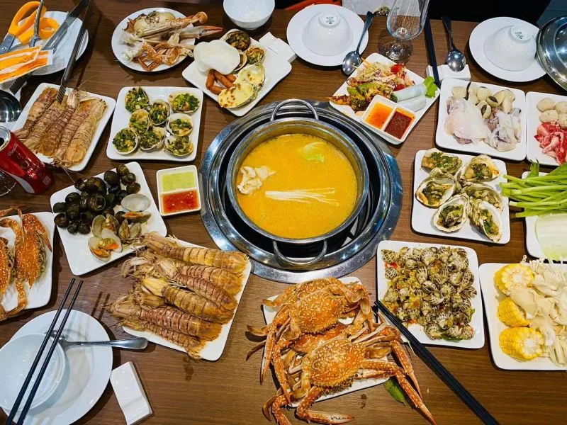 Top 12 Nhà hàng tổ chức tiệc tất niên ngon, giá hợp lý tại Quận Đống Đa, Hà Nội