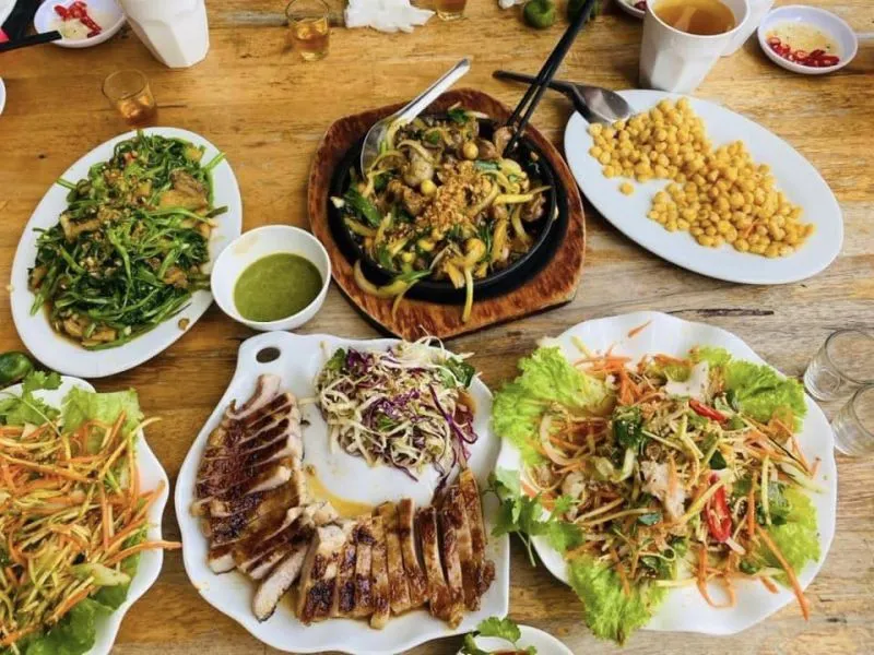 Top 12 Nhà hàng tổ chức tiệc tất niên ngon, giá hợp lý tại Quận Đống Đa, Hà Nội