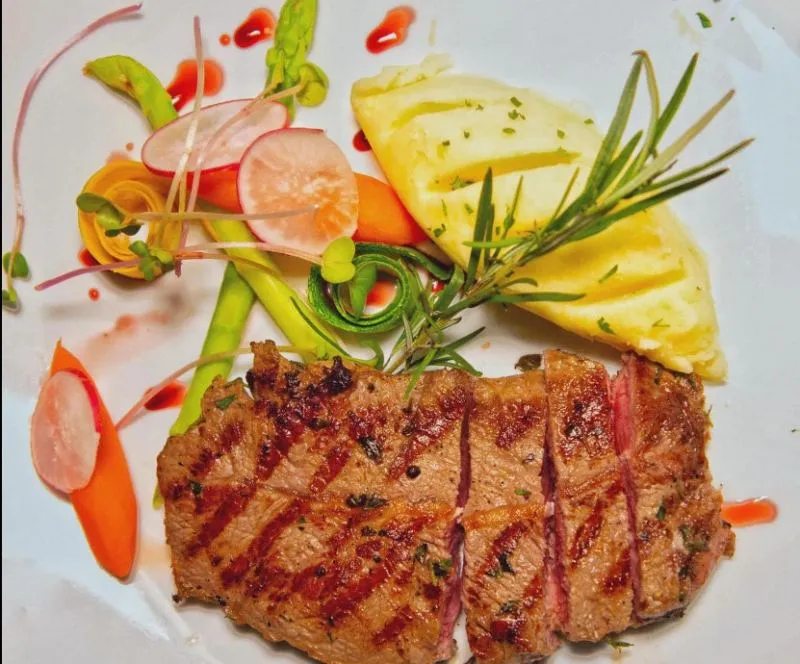 Top 13 Quán ăn lãng mạn nhất dành cho cặp đôi tại Hà Nội