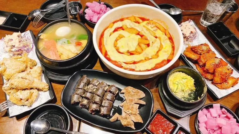 Top 16 Quán ăn Hàn Quốc ngon hút khách nhất tại Hà Nội