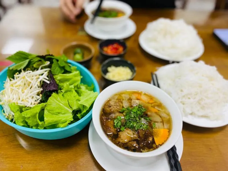 Top 5 Quán bún chả ngon nhất Quận Thanh Xuân, Hà Nội