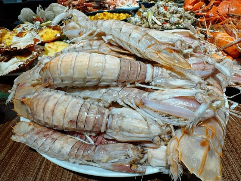 Top 7 Nhà hàng tôm hùm ngon nhất tại Hà Nội