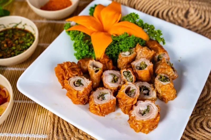 Top 8 Quán ăn ngon nhất trên đường Võ Chí Công, Quận Tây Hồ, Hà Nội