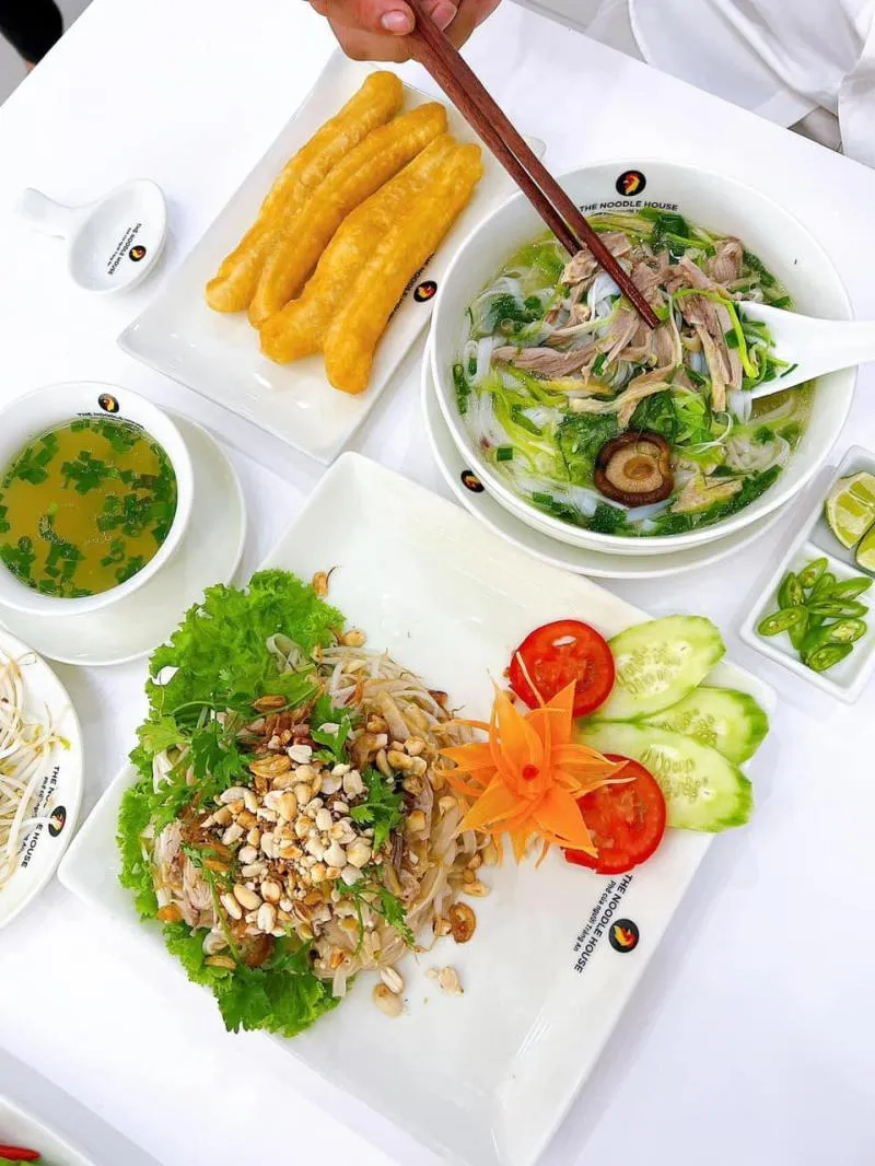 Top 8 Quán ăn ngon nhất trên đường Võ Chí Công, Quận Tây Hồ, Hà Nội