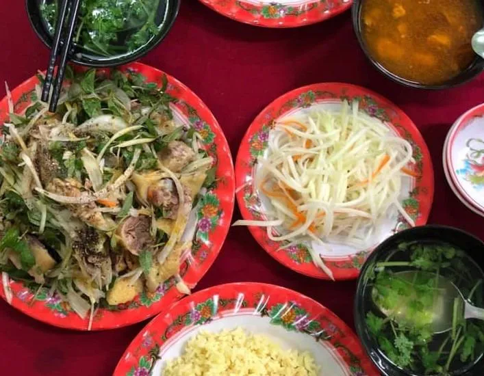 Top 9 Quán ăn ngon trên phố Pháo Đài Láng, Quận Đống Đa, Hà Nội