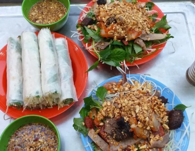 Top 9 Quán ăn ngon trên phố Pháo Đài Láng, Quận Đống Đa, Hà Nội