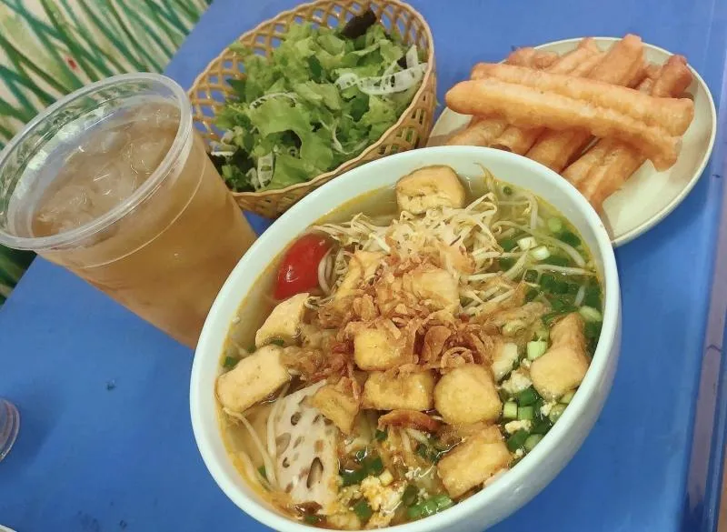 Top 9 Quán ăn ngon trên phố Pháo Đài Láng, Quận Đống Đa, Hà Nội